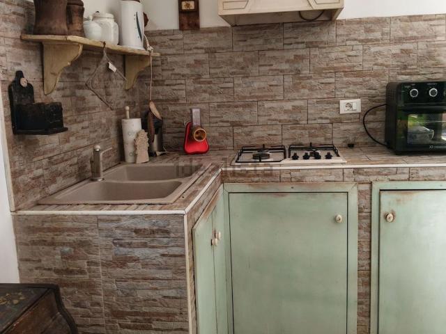 Rustici e casali in vendita di 80 m² in Via Vallerossa, 2