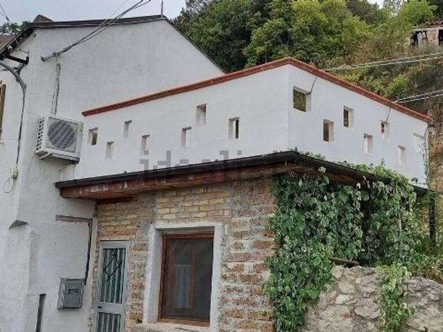 Rustici e casali in vendita di 80 m² in Contrada Briccioli