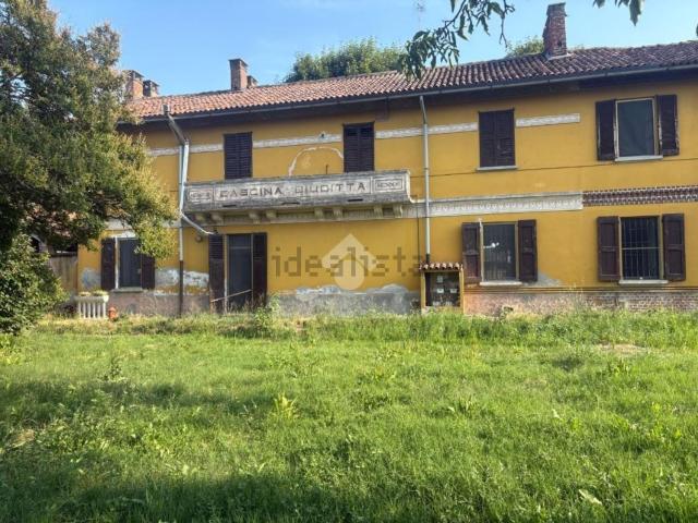 Rustici e casali in vendita di 810 m² in Via Cascina Giuditta, 3