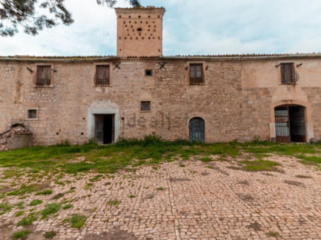 Rustici e casali in vendita di 825 m² in Contrada Sterparo Mascia