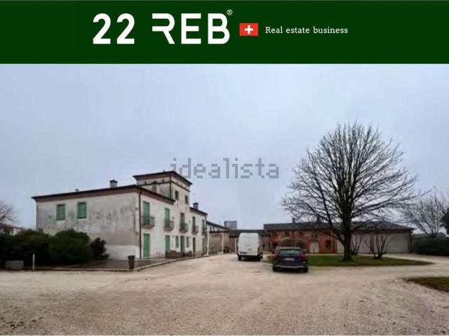 Rustici e casali in vendita di 847 m² in Via Crosare di Sotto