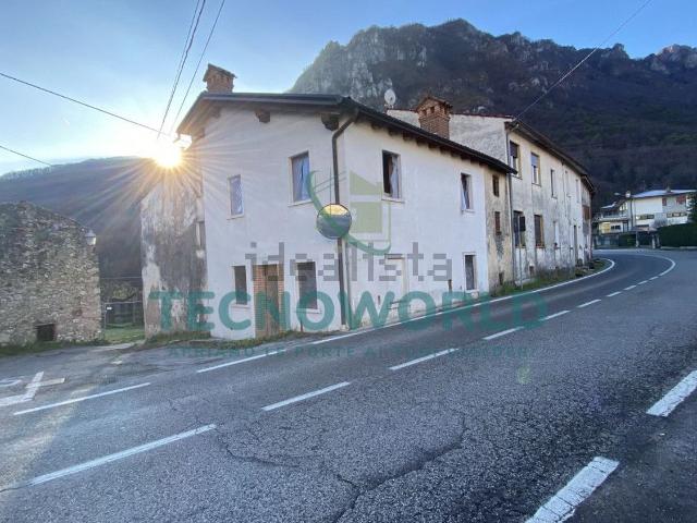 Rustici e casali in vendita di 84 m² in Via Meda di Sotto