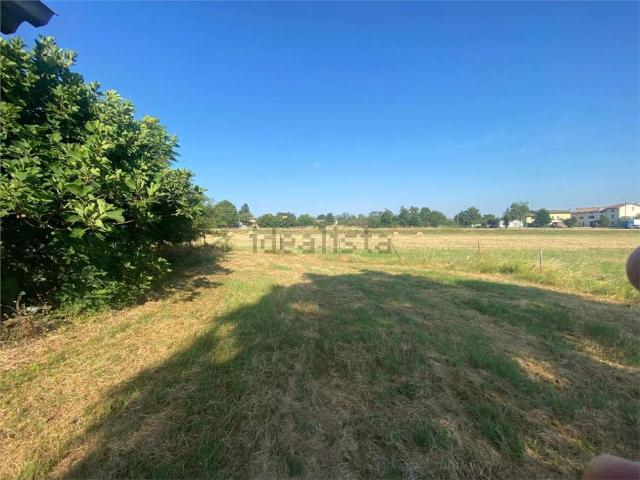 Rustici e casali in vendita di 850 m²