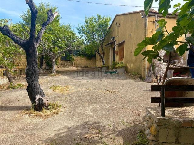 Rustici e casali in vendita di 85 m²