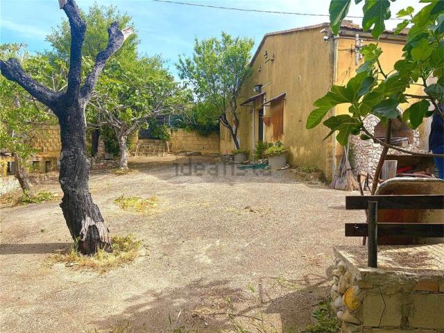 Rustici e casali in vendita di 85 m²