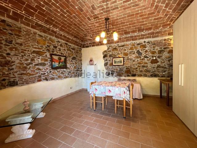 Rustici e casali in vendita di 85 m²