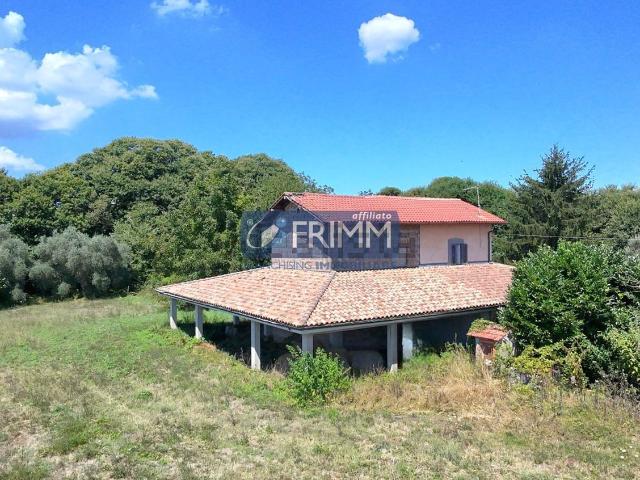 Rustici e casali in vendita di 85 m² in Via Cesiano