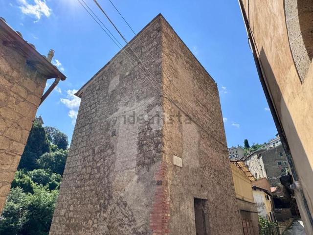 Rustici e casali in vendita di 85 m² in Via Piave, 25