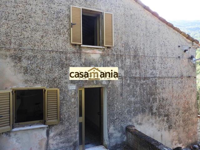 Rustici e casali in vendita di 85 m² in Strada del Caprile, 5