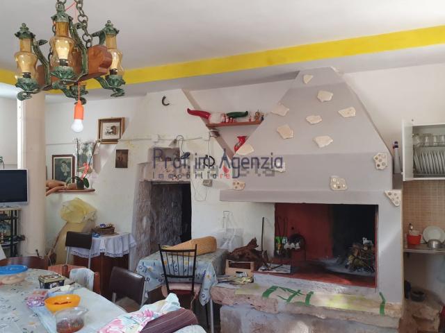 Rustici e casali in vendita di 86 m²