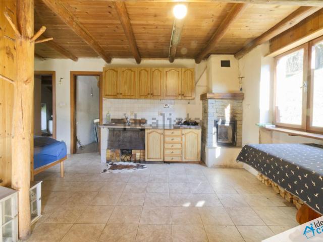 Rustici e casali in vendita di 86 m² in Via San Giovanni Battista
