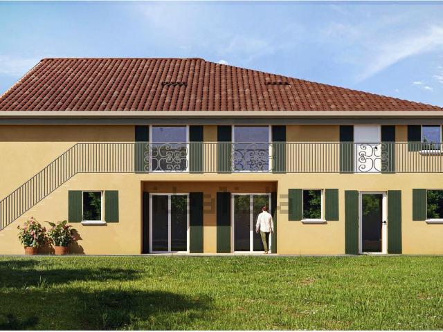 Rustici e casali in vendita di 875 m² in Via del Rosario