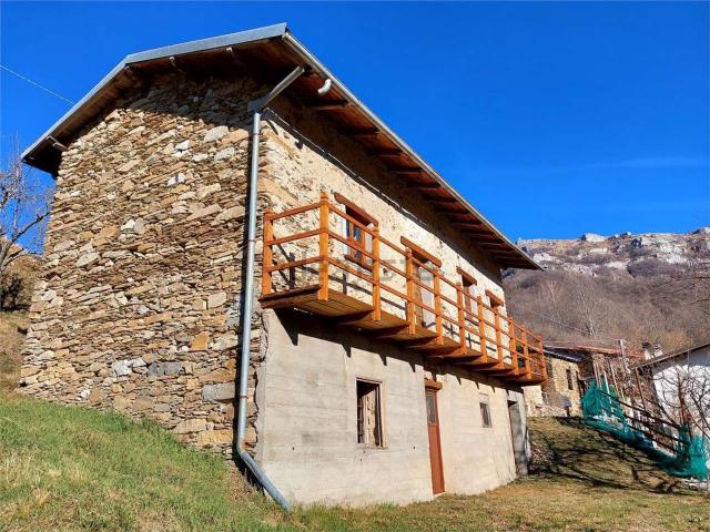 Rustici e casali in vendita di 87 m² in Località Carcagneta