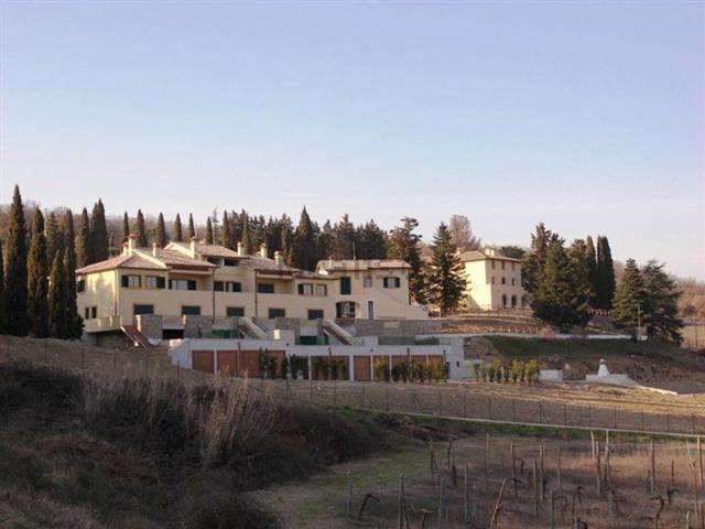Rustici e casali in vendita di 88 m²