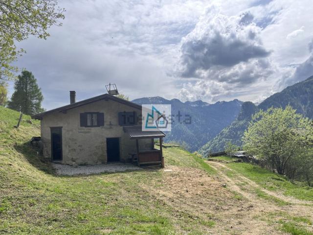 Rustici e casali in vendita di 88 m² in Strada Provinciale di Daone direzione Pracul