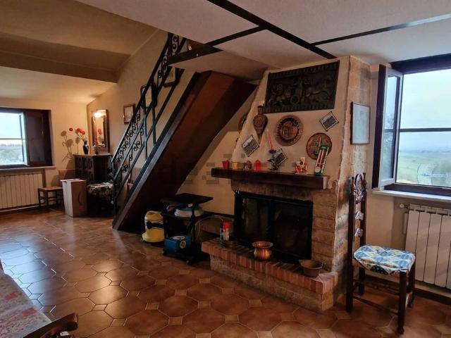 Rustici e casali in vendita di 90 m²