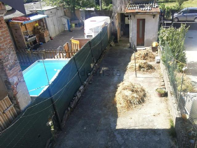Rustici e casali in vendita di 90 m² in Via Fiorita