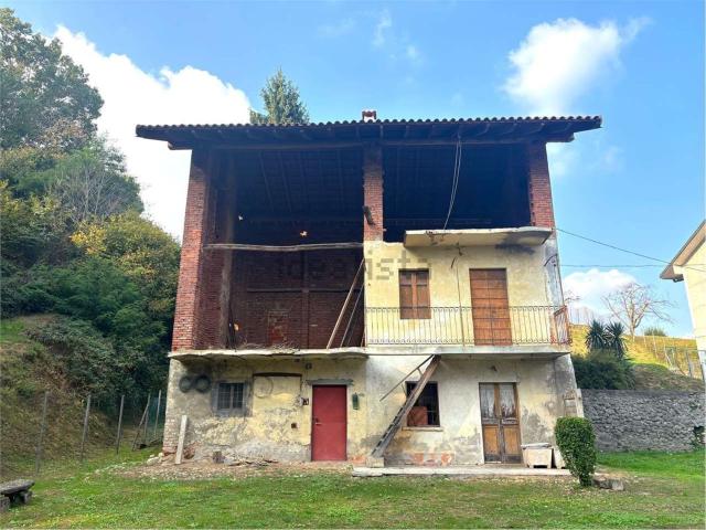 Rustici e casali in vendita di 90 m² in Via IV Novembre, 20