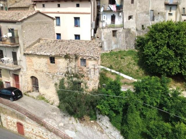 Rustici e casali in vendita di 90 m² in Via Luigi Chierici