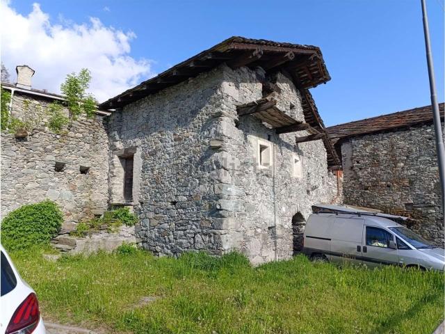 Rustici e casali in vendita di 90 m² in Località Moron Toules