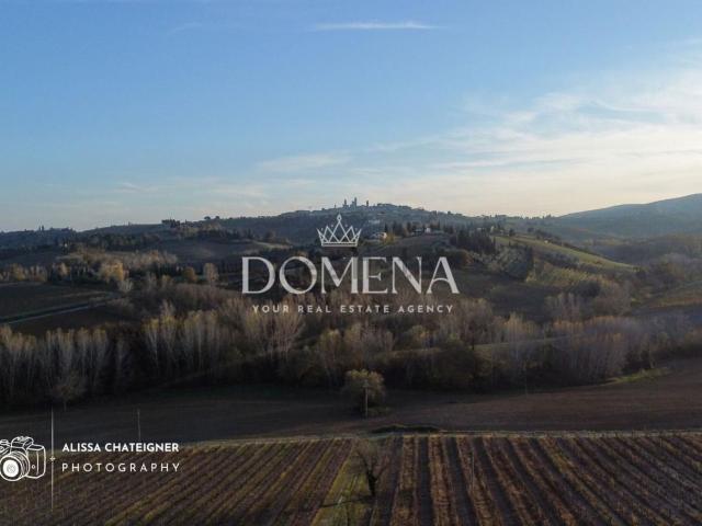 Rustici e casali in vendita di 920 m² in Località Casale