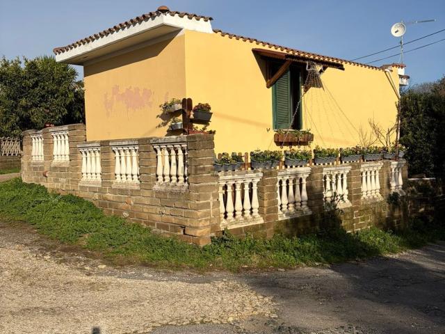 Rustici e casali in vendita di 95 m² in Via Doganale