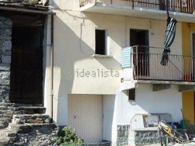 Rustici e casali in vendita di 95 m² in Via Vegno, 47