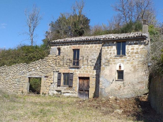 Rustici e casali in vendita di 97 m² in Strada Provinciale Lamone