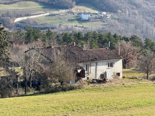 Rustici e casali in vendita di 98 m² in Località Romagnoli, 132
