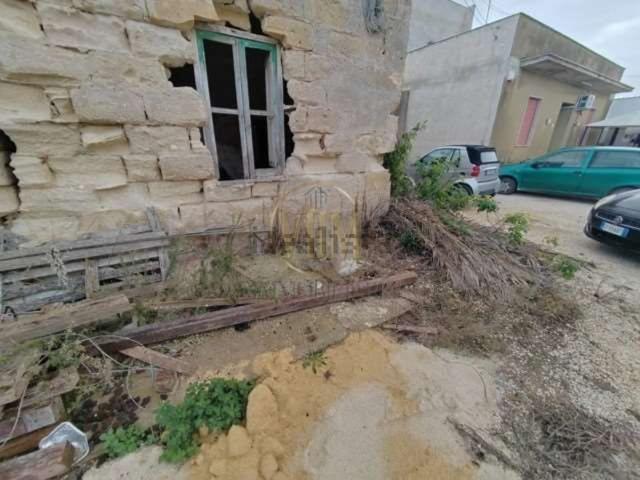 Rustici e casali in vendita di 99 m² in Via del otto