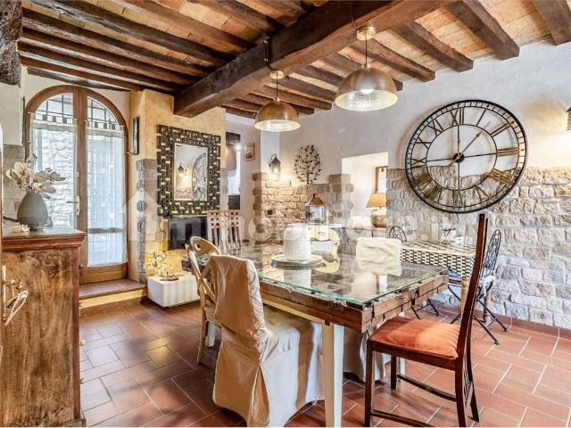 Rustico, ottimo stato, 150 m², Ponterio, Todi