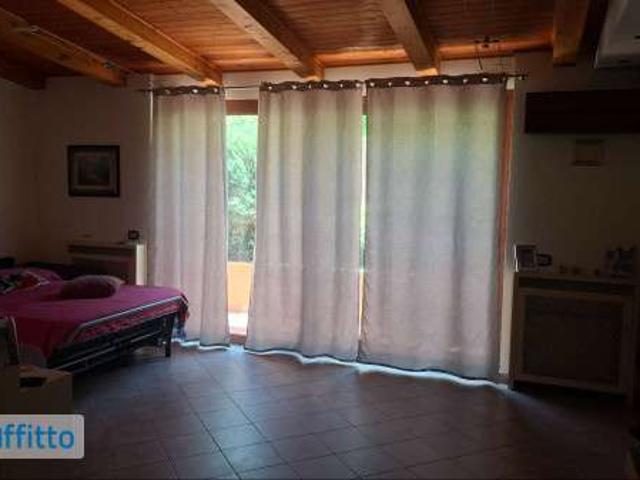 Rustico arredato con terrazzo Latina