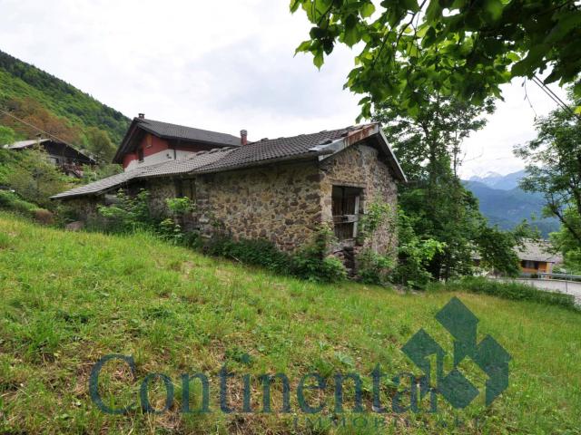 Rustico Baita in vendita a Cusio