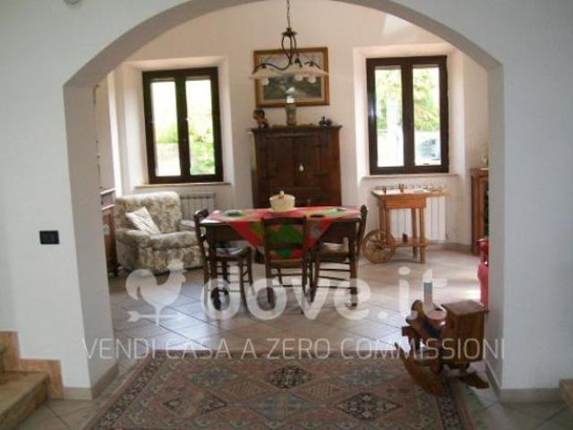Rustico / Casale di 200 m con 5 locali in vendita a Pienza