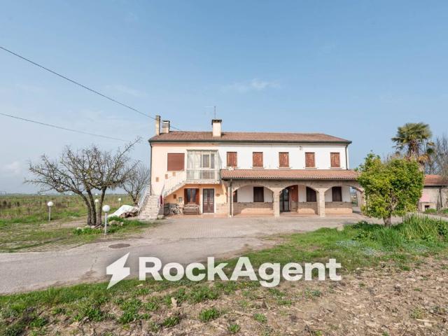 Rustico / Casale in vendita a Codevigo PD