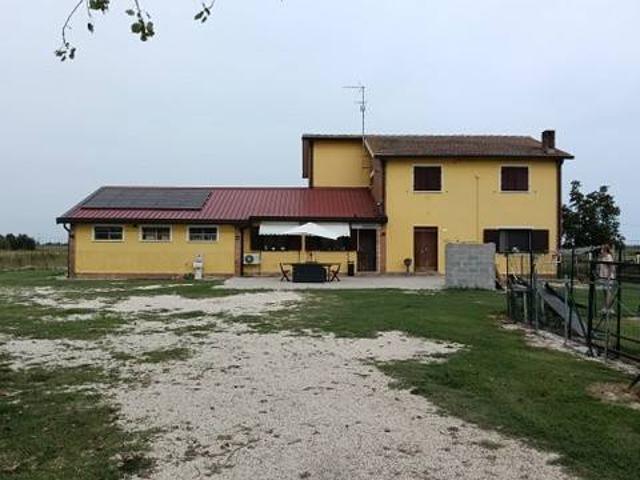 Rustico / Casale in vendita a Codigoro FE