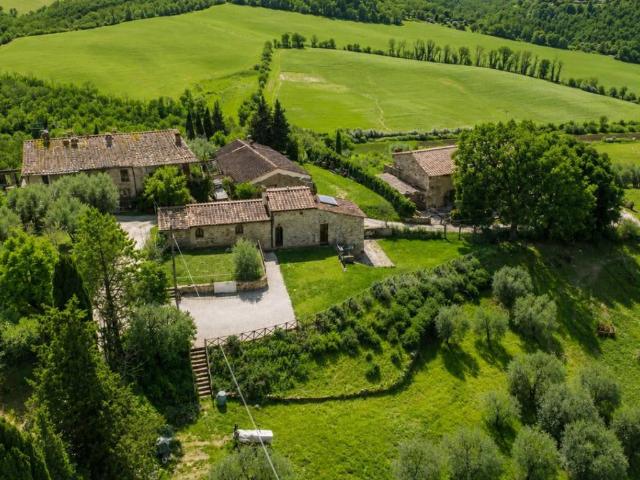 Rustico / Casale in vendita a Colle di Val d'Elsa SI