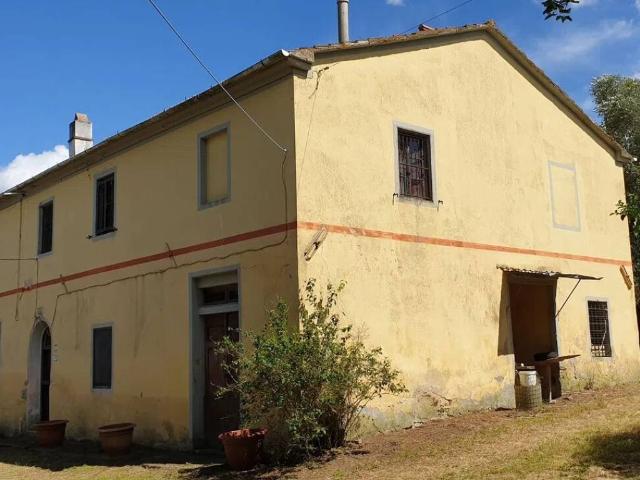 Rustico / Casale in vendita a Collesalvetti LI