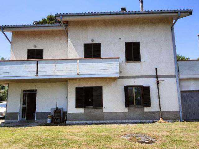 Rustico / Casale in vendita a Colli al Metauro PU