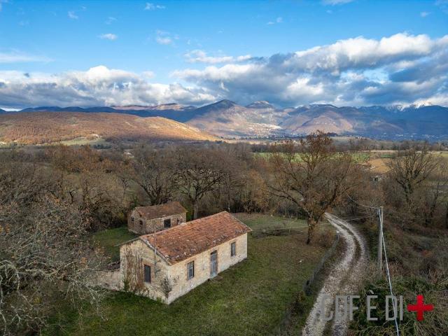 Rustico / Casale in vendita a Contigliano RI