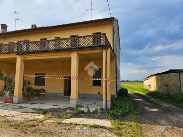 Rustico / Casale in vendita a Corbetta MI