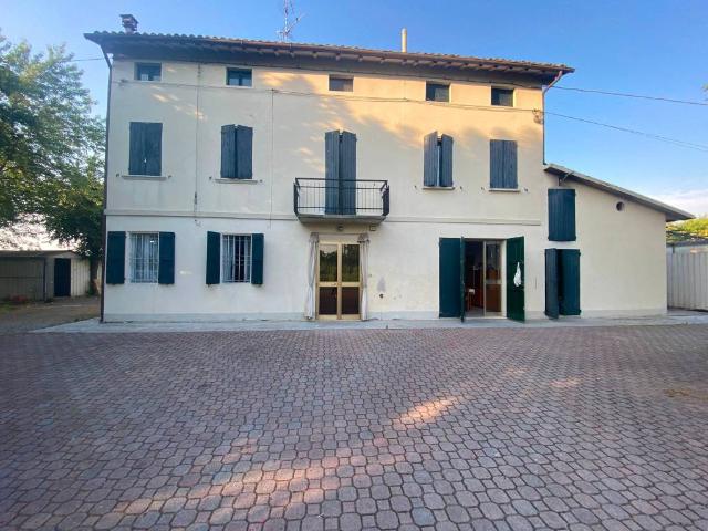 Rustico / Casale in vendita a Correggio RE