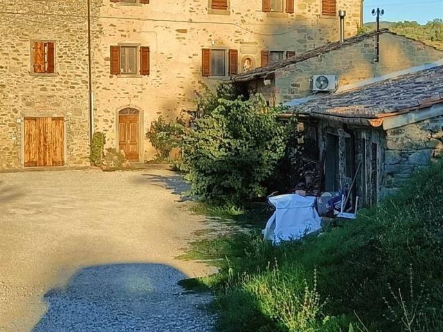 Rustico / Casale in vendita a Cortona AR