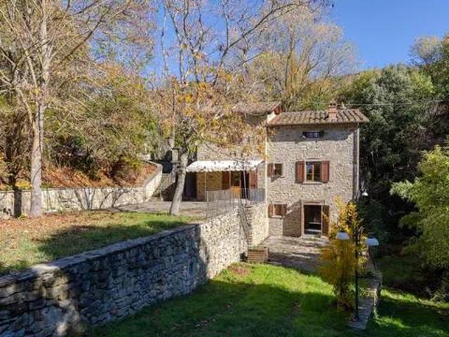 Rustico / Casale in vendita a Cortona AR