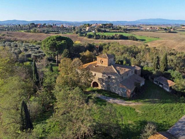 Rustico / Casale in vendita a Cortona AR