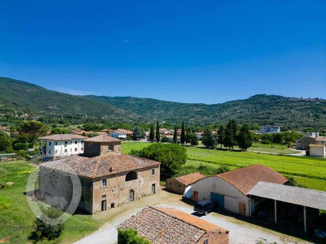 Rustico / Casale in vendita a Cortona AR