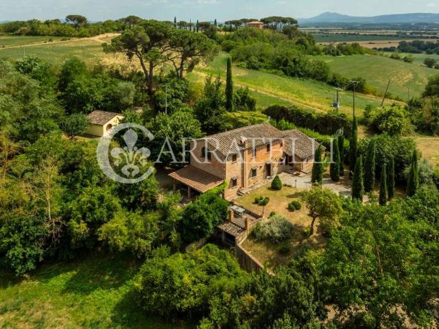Rustico / Casale in vendita a Cortona AR