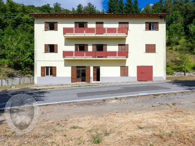 Rustico / Casale in vendita a Cortona AR