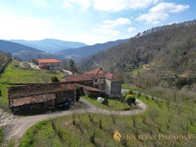 Rustico / Casale in vendita a Cortemilia CN