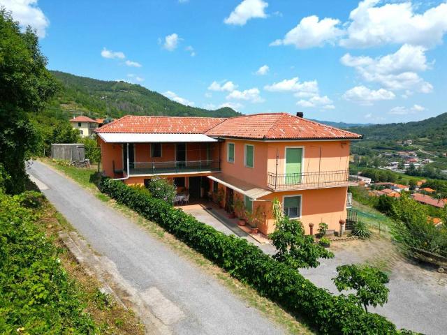 Rustico / Casale in vendita a Cortemilia CN